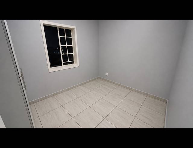 2 BEDROOM APARTMENT FOR SALE IN SOUTH HILLS
